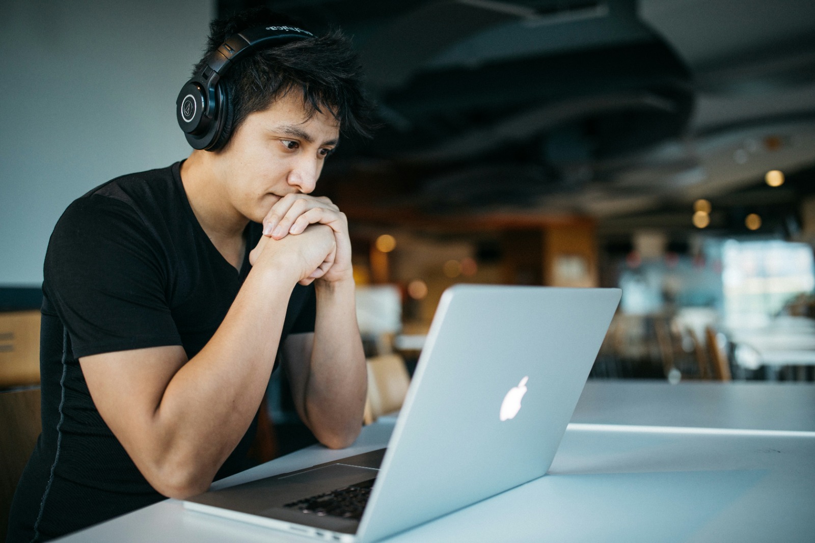 What mistakes to avoid during US visa interview?